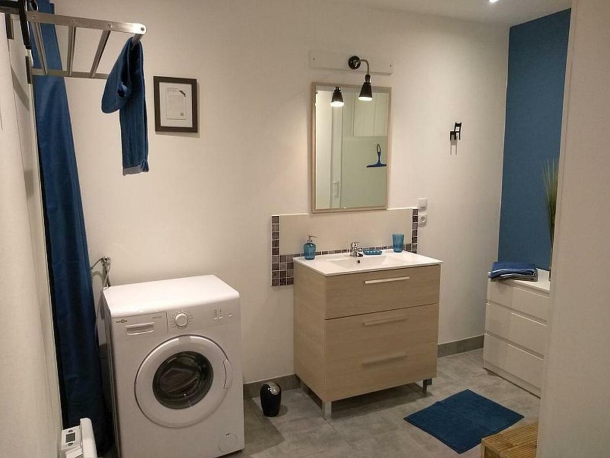 Joli Petit Logement En Centre Ville De Бриуд Экстерьер фото